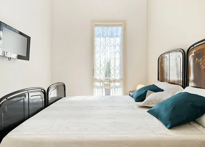 Parco Della Montagnola & Stazione *