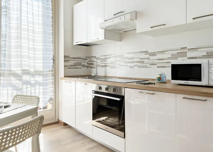 Parco Della Montagnola & Stazione Apartment Bologna