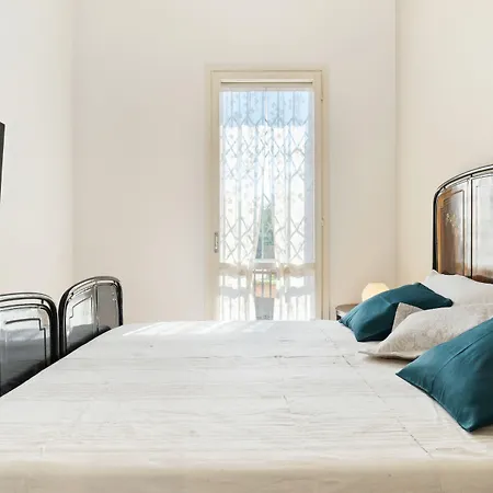 Parco Della Montagnola & Stazione *